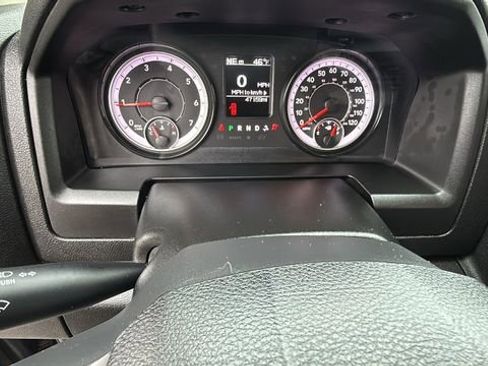 Used 2024 RAM 1500 Classic SLT image 21