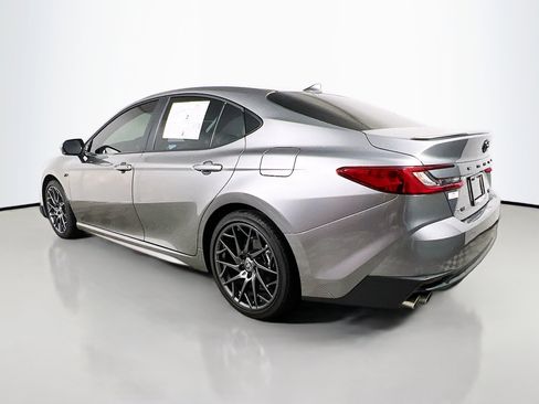 Used 2025 Toyota Camry SE w/ Convenience Package image 8