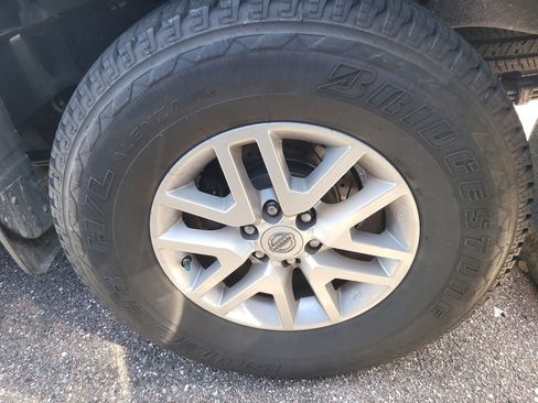 Used 2017 Nissan Frontier SV w/ SV Value Truck Package image 8