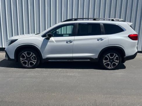 Certified 2025 Subaru Ascent Touring w/ Popular Package #1 AWD/4WD image 5