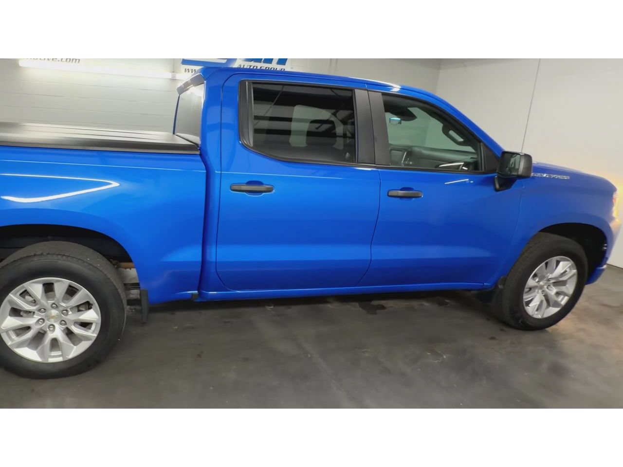 Certified 2025 Chevrolet Silverado 1500 Custom RWD image 9