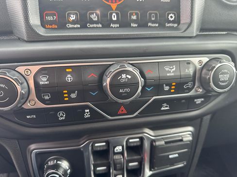 Used 2022 Jeep Gladiator Overland w/ Popular Equipment Package image 17