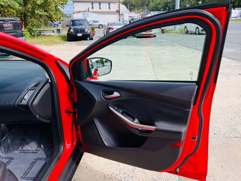 Used 2012 Ford Focus SEL image 12