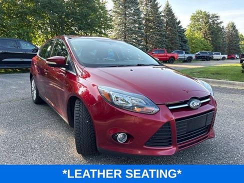 Used 2013 Ford Focus Titanium FWD image 2