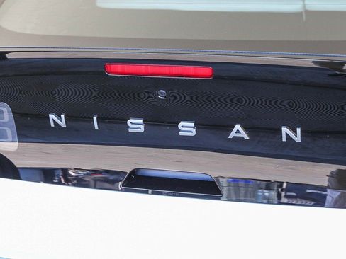 New 2026 Nissan Leaf Platinum+ w/ Cargo Package (Platinum+) image 10