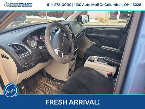 Used 2012 Chrysler Town & Country Touring w/ Entertainment Group #1 image 12