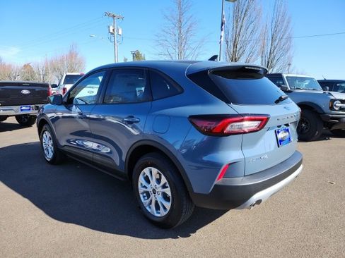 Used 2025 Ford Escape Active w/ Cold Weather Package image 13