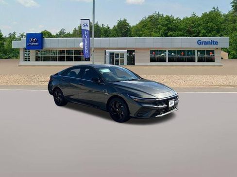 New 2026 Hyundai Elantra SEL Sport Premium FWD image 3