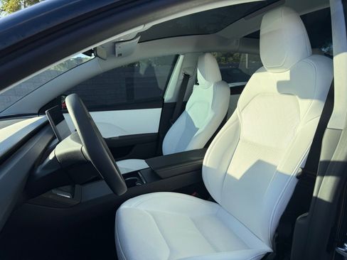Used 2025 Tesla Model 3 Long Range image 12