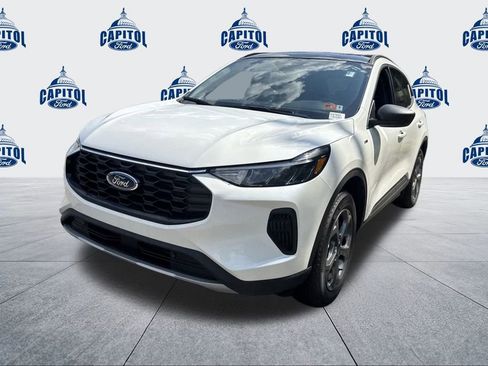 New 2025 Ford Escape ST-Line w/ Tech Pack #1 AWD/4WD image 3