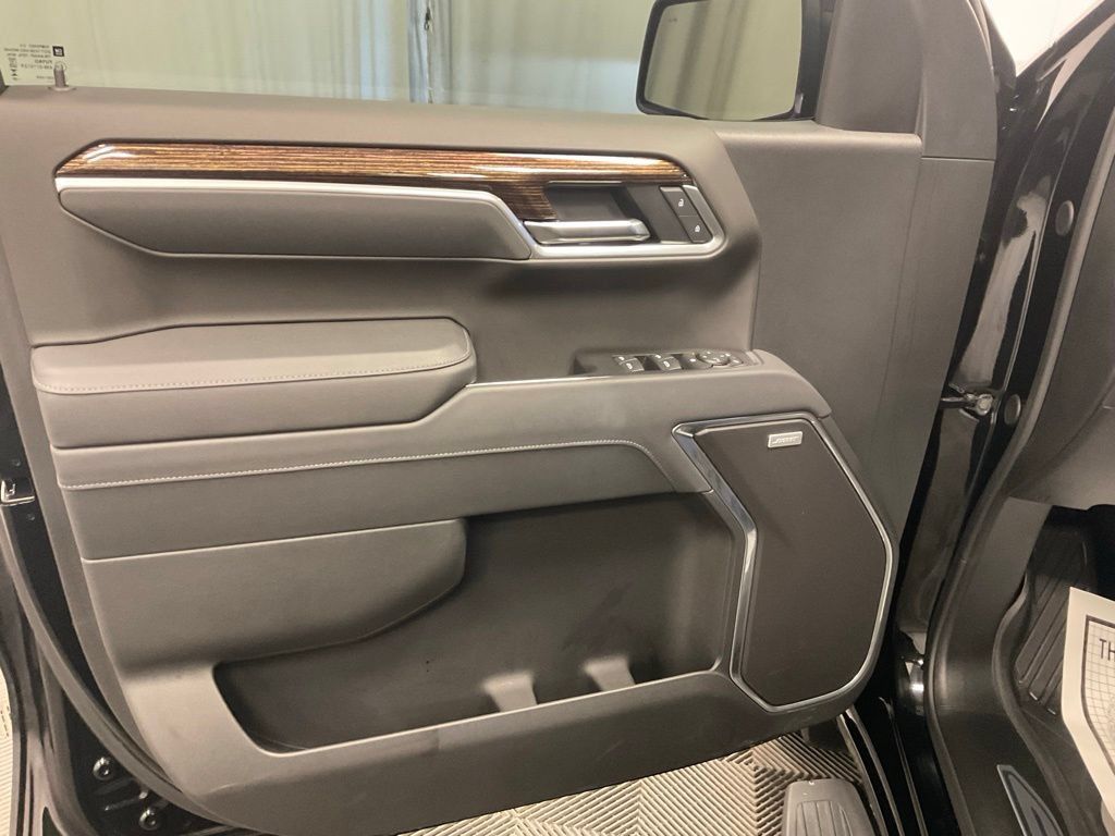 Used 2026 GMC Sierra 1500 Elevation w/ Elevation Premium Package AWD/4WD image 10