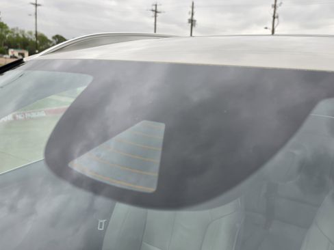 Used 2019 Volvo XC40 T5 Inscription image 17