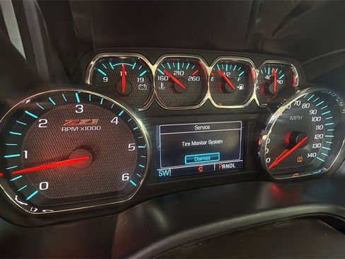 Used 2018 Chevrolet Silverado 1500 LT w/ All Star Edition image 10