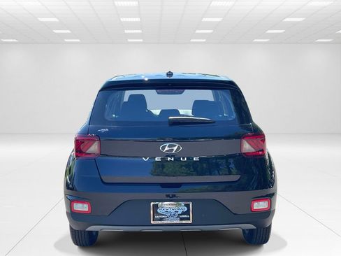 New 2026 Hyundai Venue SE FWD image 5