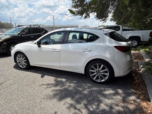 Used 2017 MAZDA MAZDA3 Grand Touring FWD image 4