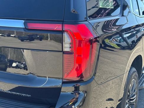 Certified 2025 GMC Yukon Elevation image 12