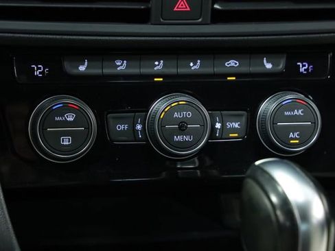 Used 2020 Volkswagen Jetta R-Line image 19