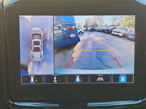 Certified 2023 Chevrolet Traverse LT image 14