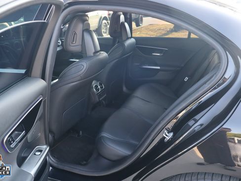 Used 2023 Mercedes-Benz C 300 Sedan image 28