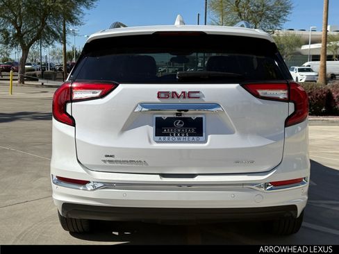 Used 2023 GMC Terrain Denali w/ Denali Premium Package image 6