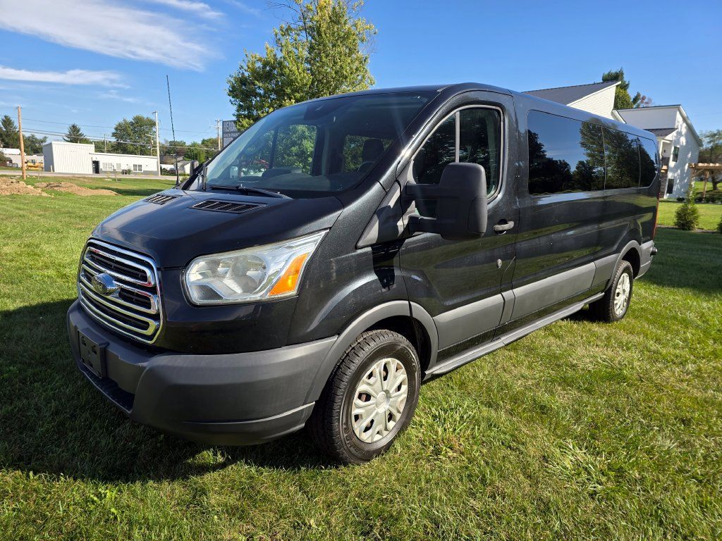 Used 2015 Ford Transit 350 XLT RWD image 3
