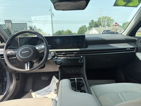 Used 2025 Hyundai Sonata SEL FWD image 14