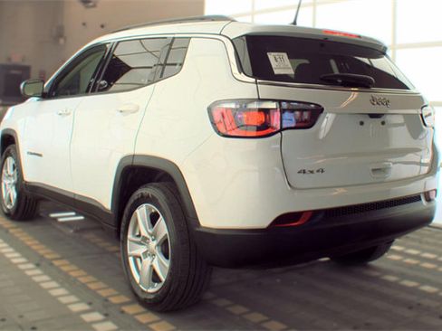 Used 2022 Jeep Compass Latitude w/ Convenience Group AWD/4WD image 7
