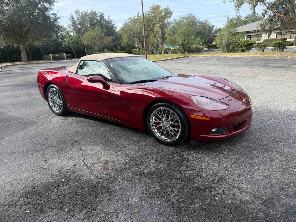 Used 2006 Chevrolet Corvette Convertible w/ Preferred Equipment Group RWD image 19