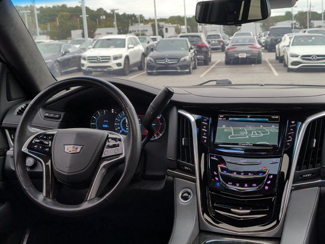 Used 2018 Cadillac Escalade Platinum AWD/4WD image 24