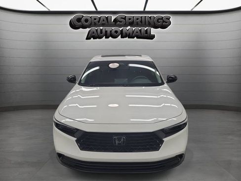 Certified 2025 Honda Accord SE image 2