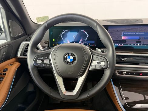 Certified 2024 BMW X5 sDrive40i w/ Premium Package image 16