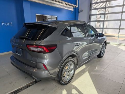 Used 2023 Ford Escape ST-Line image 4