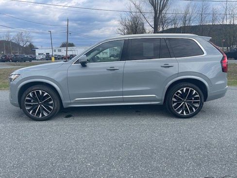 Used 2025 Volvo XC90 B6 Plus AWD/4WD image 3