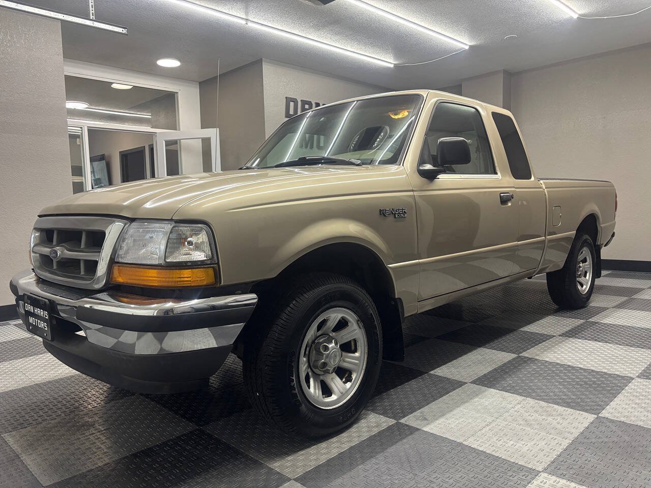 Used 2000 Ford Ranger XLT RWD image 2