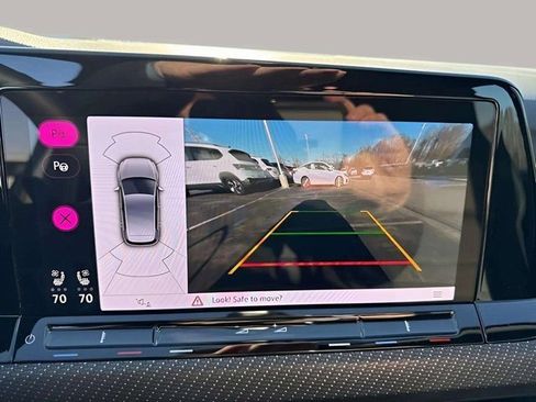 Used 2024 Volkswagen Golf R image 19