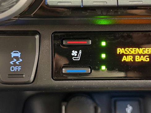 Used 2021 Toyota RAV4 XSE w/ Premium Package AWD/4WD image 25