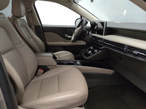 Used 2020 Lincoln Corsair Reserve image 21