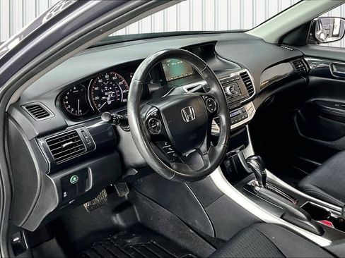 Used 2015 Honda Accord Sport image 16