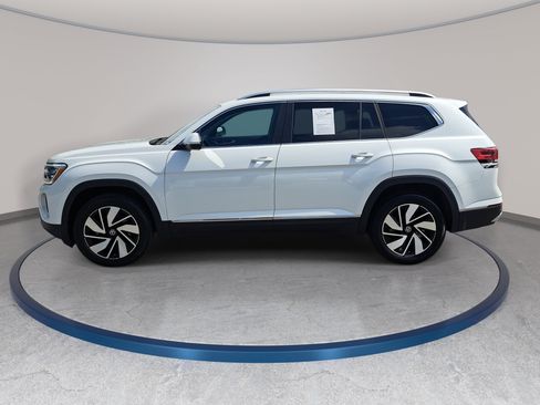 Certified 2026 Volkswagen Atlas SEL AWD/4WD image 8