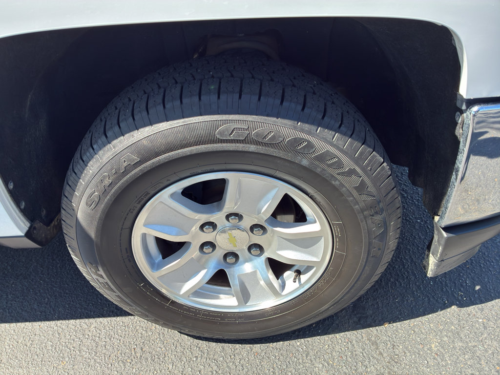 Used 2017 Chevrolet Silverado 1500 LT w/ LT Eassist Package RWD image 15