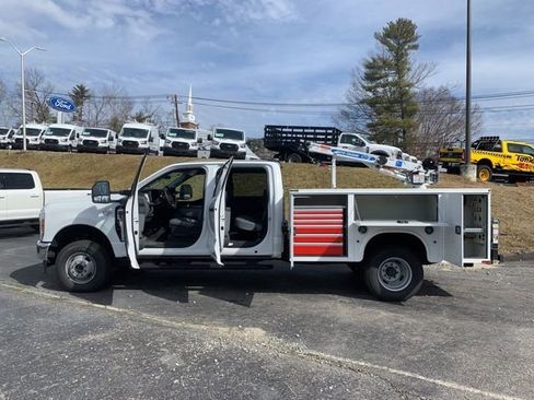 New 2024 Ford F350 XL w/ XL Chrome Package AWD/4WD image 23