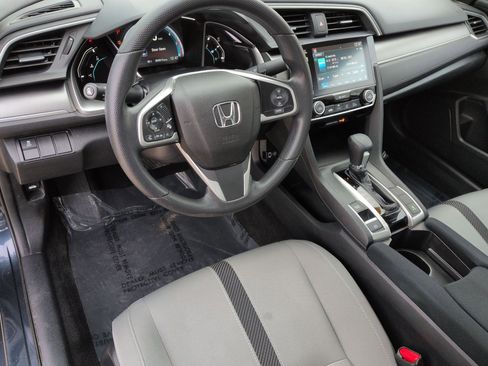 Certified 2018 Honda Civic EX image 9
