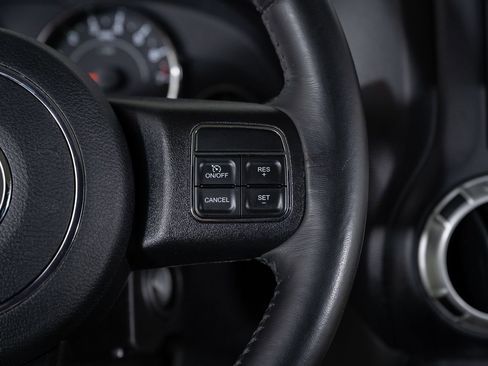 Used 2016 Jeep Wrangler Unlimited Sahara w/ Connectivity Group image 31