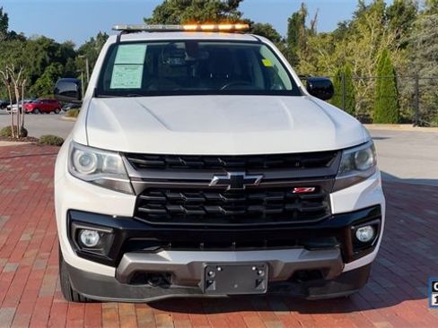 Used 2022 Chevrolet Colorado Z71 image 5