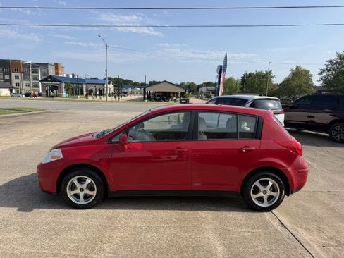 Used 2007 Nissan Versa 1.8 S FWD image 5
