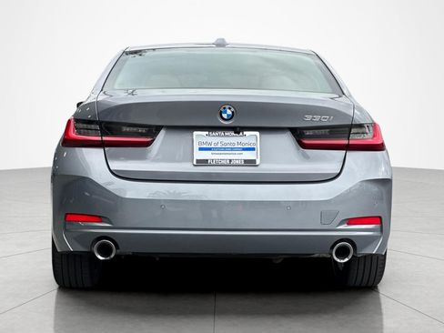 Used 2023 BMW 330i Sedan w/ Parking Assistance Package RWD image 4