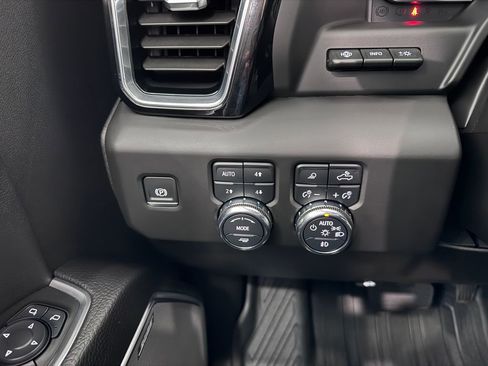 Certified 2025 GMC Sierra 1500 Denali w/ Denali Reserve Package image 25