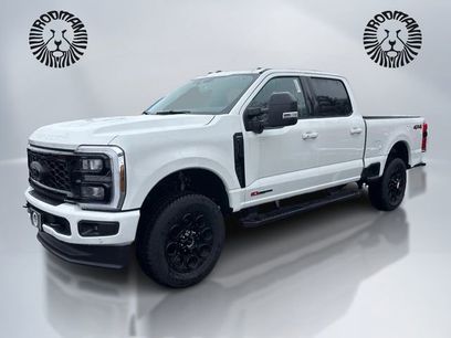 New 2026 Ford F350 Lariat w/ Black Appearance Package