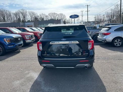 Certified 2023 Ford Explorer Limited w/ Equipment Group 301A image 7