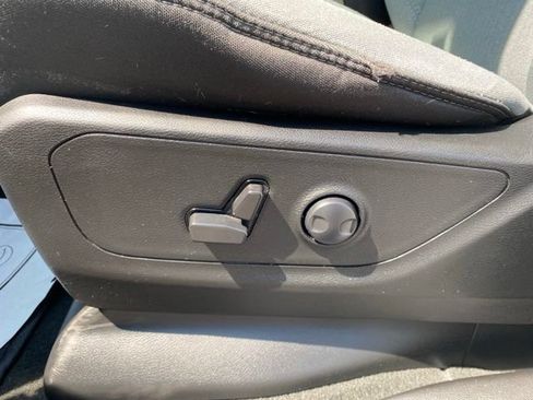 Used 2024 RAM 1500 Big Horn AWD/4WD image 23